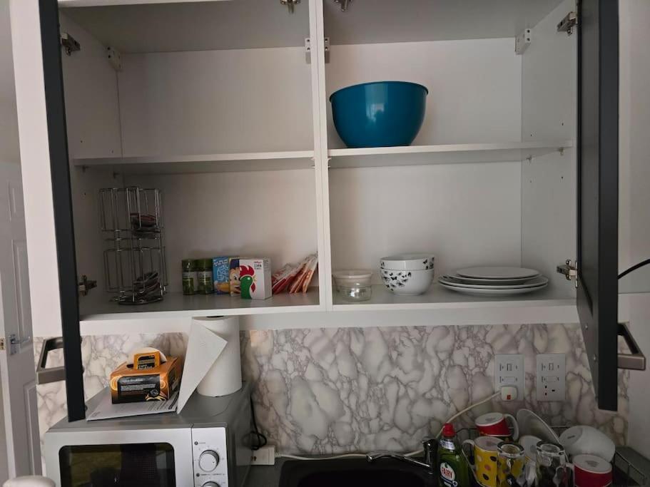 Cozy Flat 1 Bedroom Hucclecote エクステリア 写真